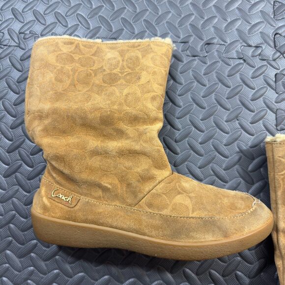 Coach Sherpa Lined Logo Winter Ankle Boots Womens Size 9 Brown Suede Round Toe - Picture 3 of 8
